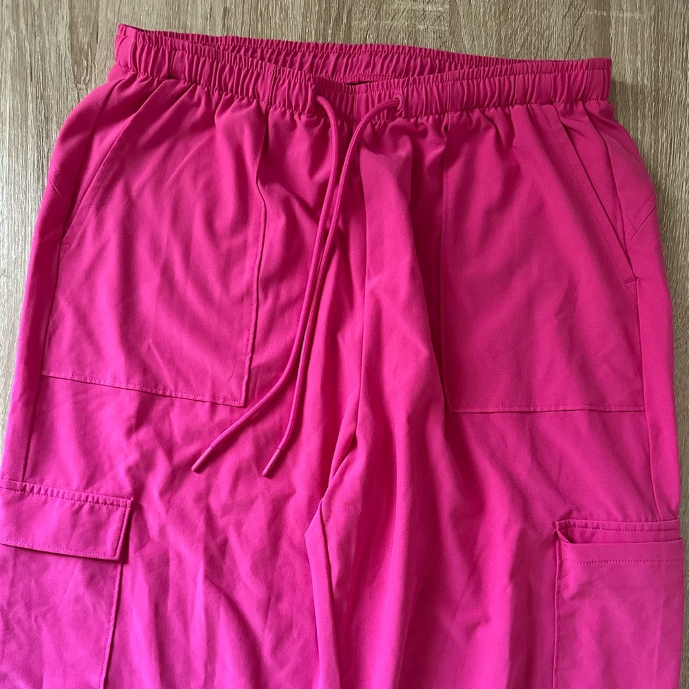 Hollister - Vibrant Pink Cargo Pants
